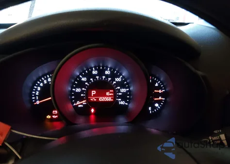 2015 Kia Soul z USA, uszkodzony, nr VIN KNDJN2A28F7748089